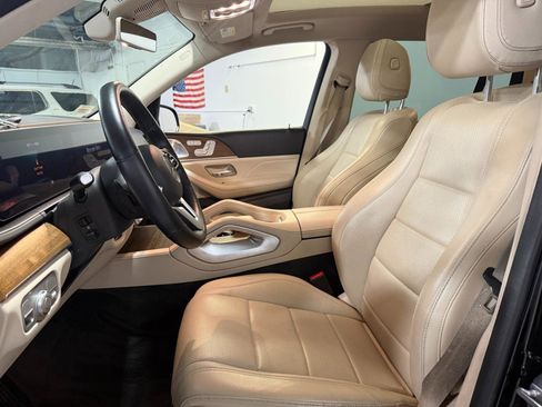 Used 2020 Mercedes-Benz GLS 450 4MATIC image 3