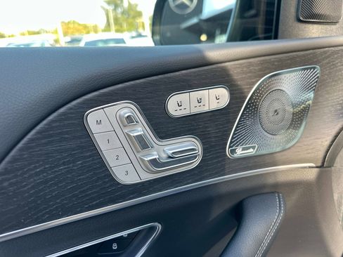 New 2026 Mercedes-Benz GLS 450 450 4MATIC SUV image 20