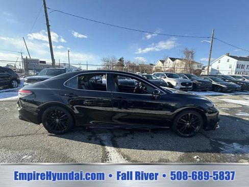 Used 2024 Toyota Camry XSE FWD image 3