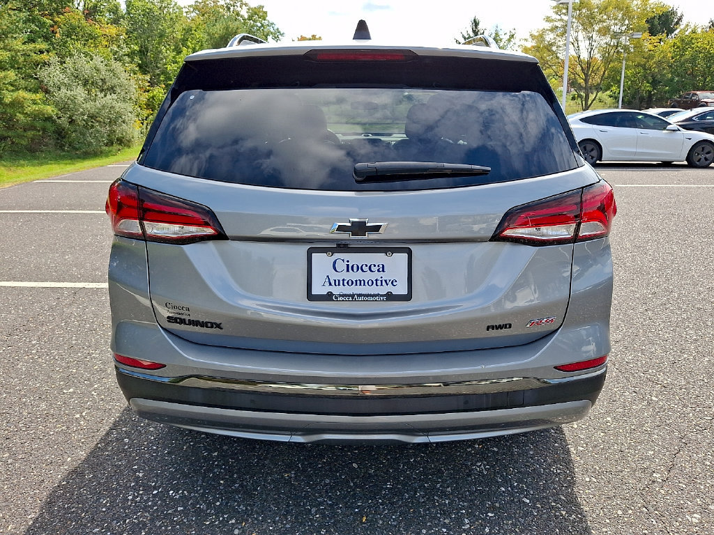Used 2023 Chevrolet Equinox RS AWD/4WD image 9