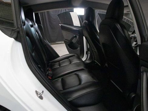 Used 2021 Tesla Model 3 Long Range image 18