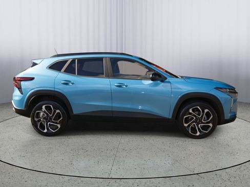 Used 2026 Chevrolet Trax RS w/ Driver Confidence Package FWD image 23