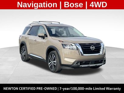 Used 2024 Nissan Pathfinder Platinum w/ Cargo Package