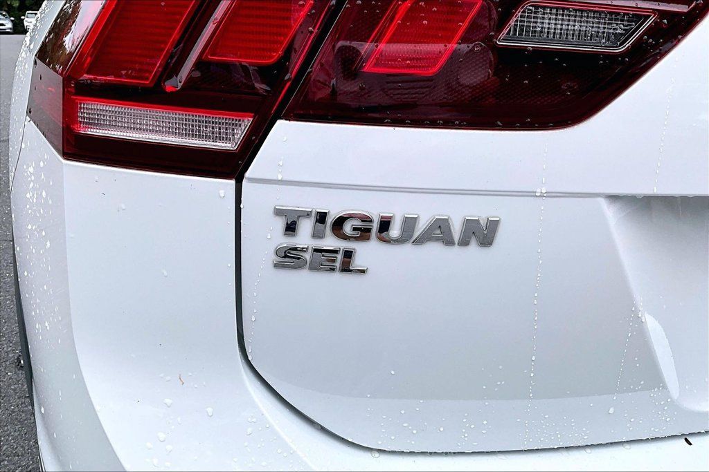 Used 2020 Volkswagen Tiguan SEL Premium R-Line AWD/4WD image 23