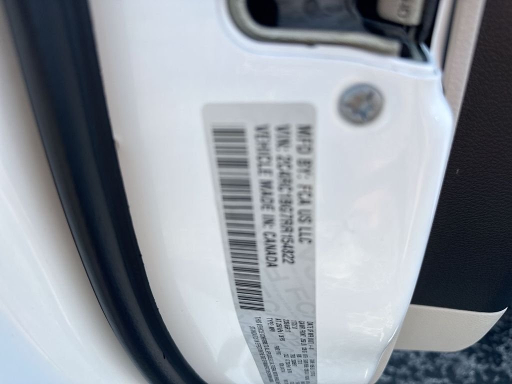 Used 2024 Chrysler Pacifica Touring-L FWD image 69