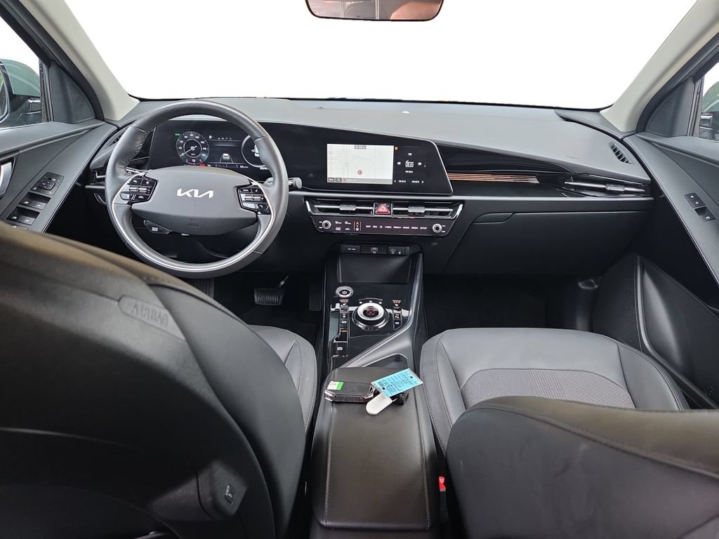 Used 2023 Kia Niro Wind w/ Wind Preserve Package FWD image 10
