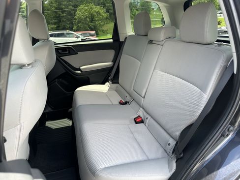 Used 2015 Subaru Forester 2.5i Premium w/ All-Weather Package AWD/4WD image 12