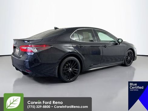 Used 2022 Toyota Camry XSE FWD image 6