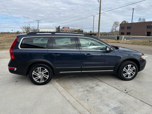Used 2014 Volvo XC70 3.2 image 8