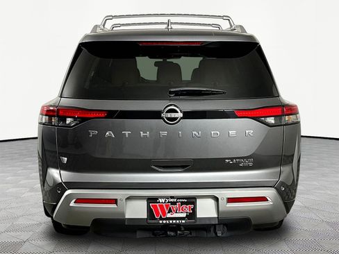 Certified 2022 Nissan Pathfinder Platinum AWD/4WD image 5