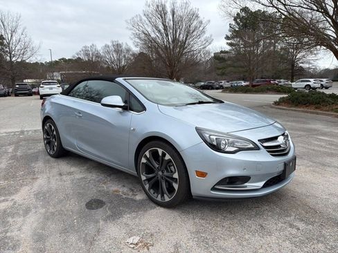 Used 2016 Buick Cascada Premium image 4