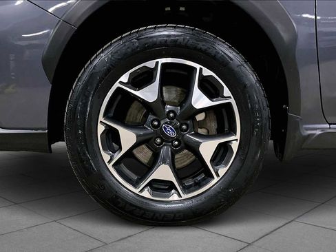 Used 2020 Subaru Crosstrek 2.0i Premium image 12