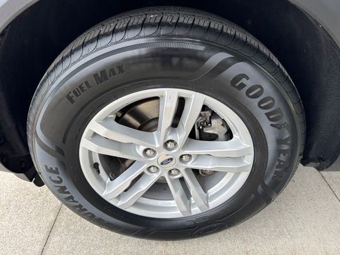 Certified 2023 Ford Explorer XLT AWD/4WD image 19