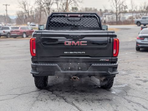 Used 2022 GMC Sierra 2500 AT4 w/ Snow Plow Prep/Camper Package image 10