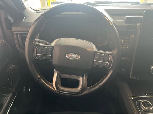 Used 2023 Ford Expedition Platinum AWD/4WD image 14