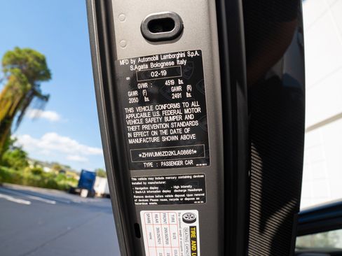 Used 2019 Lamborghini Aventador SVJ image 73