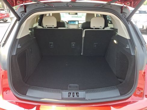 Certified 2025 Lincoln Corsair AWD image 28
