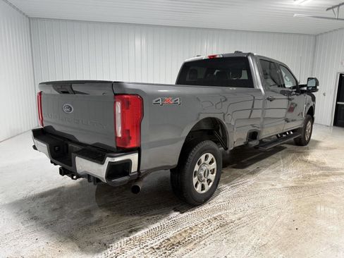 Used 2024 Ford F250 XLT image 7