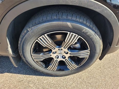 Used 2021 Volvo XC40 T5 Inscription image 20