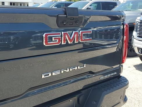 Used 2020 GMC Sierra 3500 Denali w/ Denali Ultimate Package AWD/4WD image 13