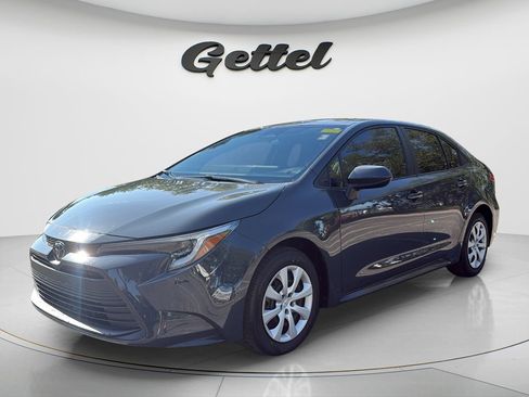 Used 2026 Toyota Corolla LE FWD image 1