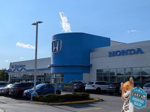Used 2018 Honda CR-V EX image 2