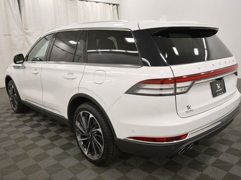 Used 2022 Lincoln Aviator Reserve w/ Equipment Group 201A image 5
