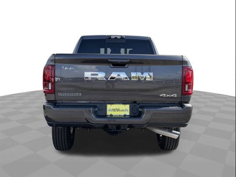 Used 2025 RAM 2500 Laramie AWD/4WD image 4