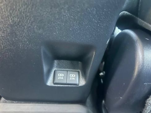 Used 2021 Toyota 4Runner Limited AWD/4WD image 20