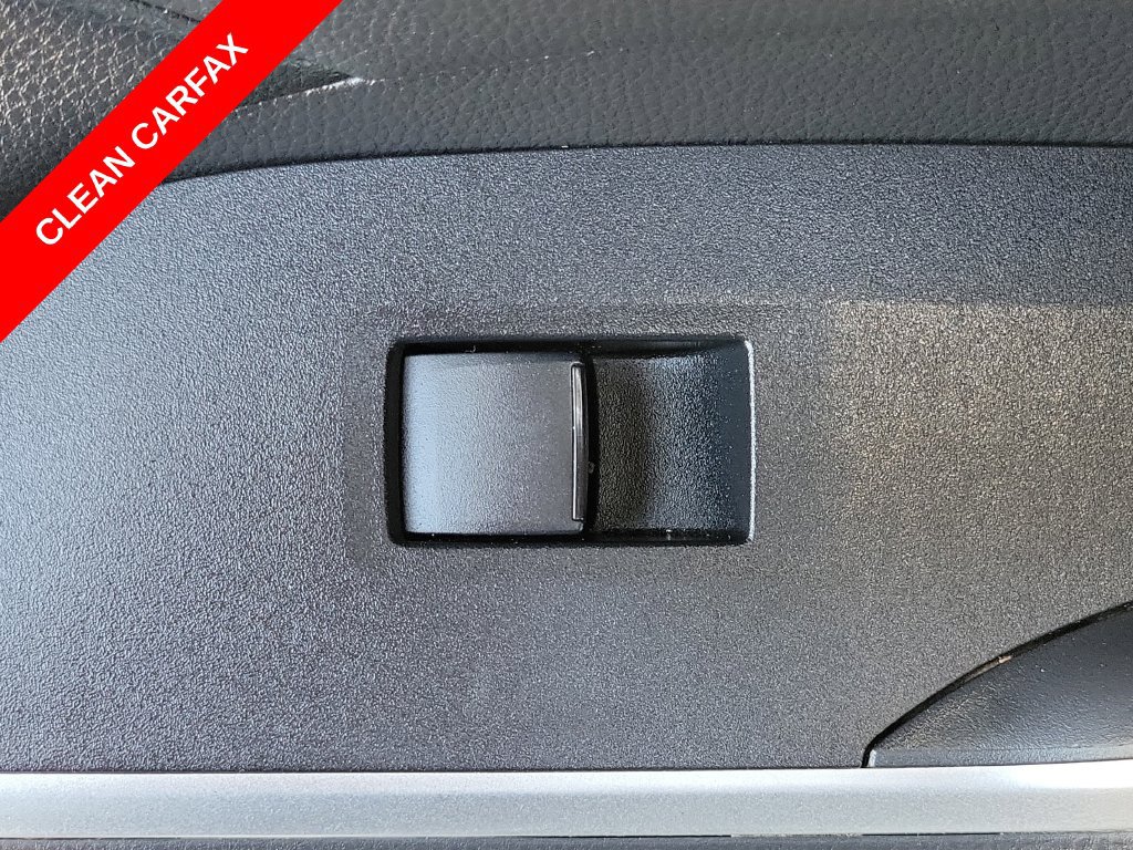 Used 2021 Toyota RAV4 XLE w/ Carpet Mat Package (TMS) FWD image 18