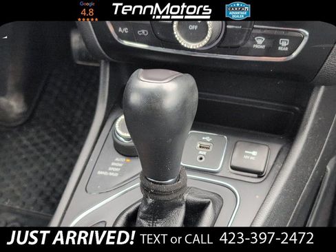 Used 2019 Jeep Cherokee Latitude Plus w/ Cold Weather Group image 16