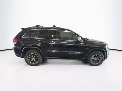 Used 2018 Jeep Grand Cherokee Limited AWD/4WD image 10