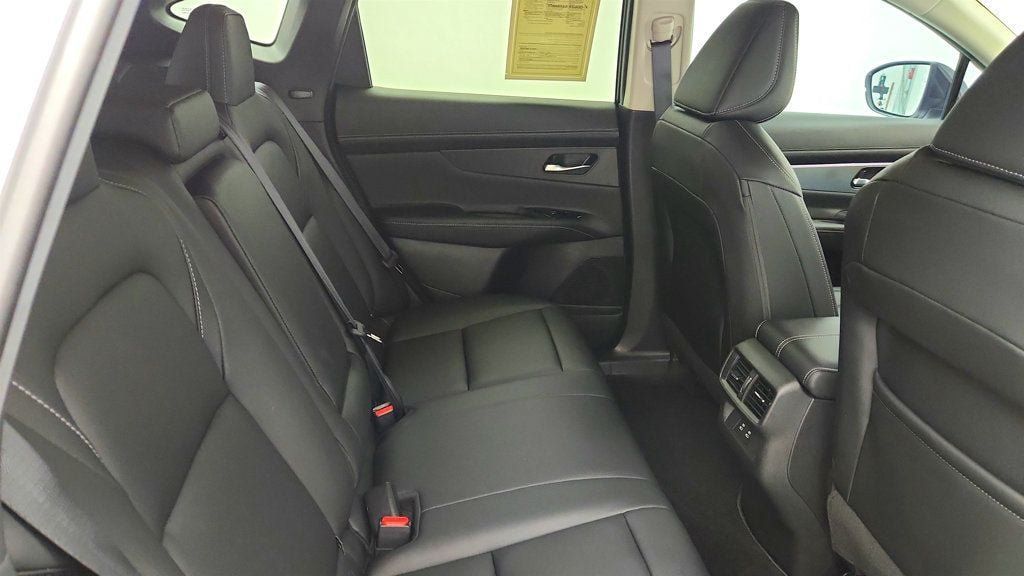 Used 2025 Nissan Murano SL AWD/4WD image 23
