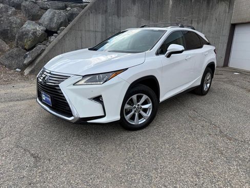 Used 2018 Lexus RX 350 AWD w/ Premium Package image 2