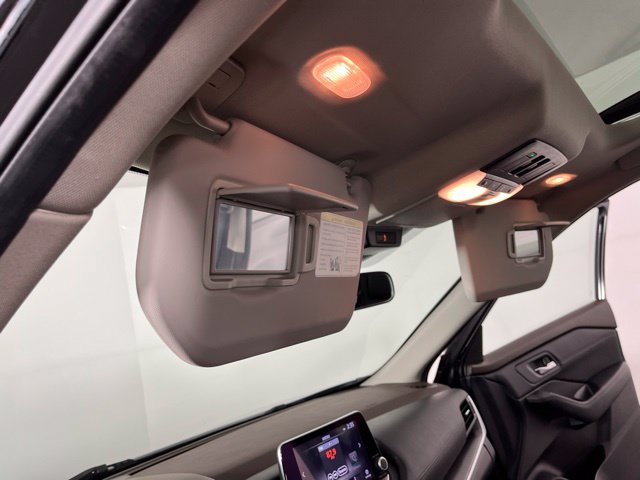 Used 2023 Nissan Rogue SV w/ SV Premium B Package FWD image 36
