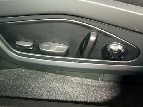 Used 2024 Porsche Taycan w/ Premium Package image 25