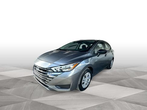 Used 2025 Nissan Versa S w/ Trunk Package FWD image 4