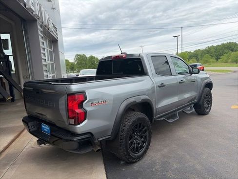 Used 2024 Chevrolet Colorado Trail Boss w/ Advanced Trailering Package AWD/4WD image 3