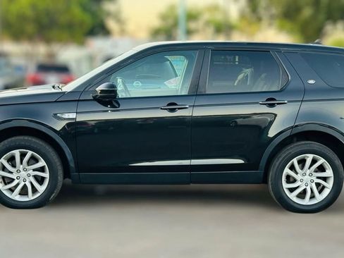 Used 2016 Land Rover Discovery Sport HSE image 4