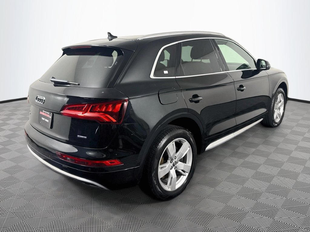 Used 2019 Audi Q5 2.0T Premium Plus w/ Premium Plus Package AWD/4WD image 5
