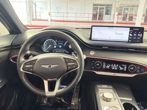 Used 2023 Genesis GV70 3.5T Sport w/ Sport Prestige Package AWD/4WD image 16