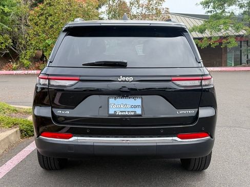 Used 2022 Jeep Grand Cherokee Limited AWD/4WD image 7