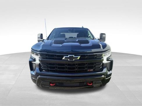 Used 2023 Chevrolet Silverado 1500 LT Trail Boss AWD/4WD image 9