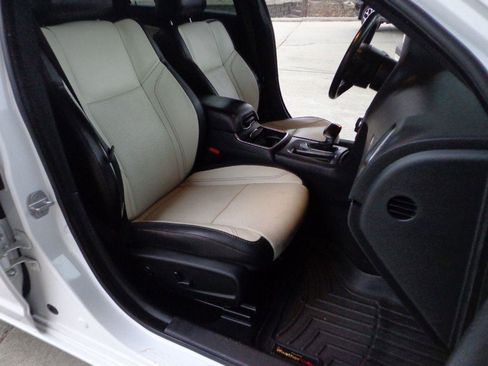 Used 2015 Dodge Charger SXT w/ AWD Plus Group image 13