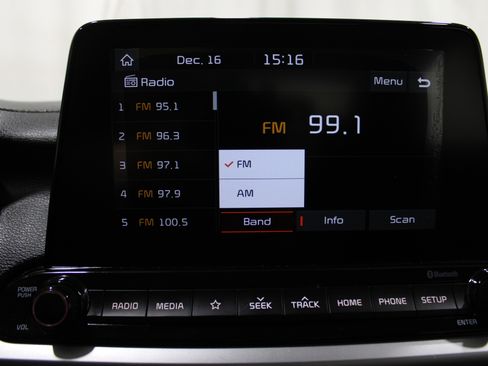 Used 2021 Kia Forte LXS image 17