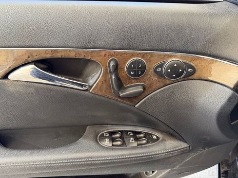 Used 2008 Mercedes-Benz E 350 4MATIC Sedan image 9