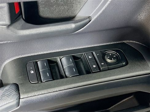 Certified 2025 Toyota 4Runner SR5 image 17