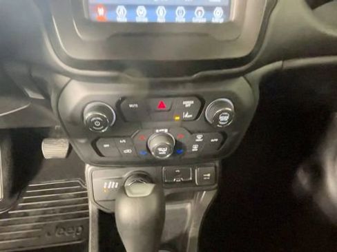Used 2021 Jeep Renegade Sport AWD/4WD image 29