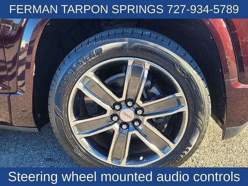 Used 2017 GMC Acadia Denali w/ Technology Package image 13