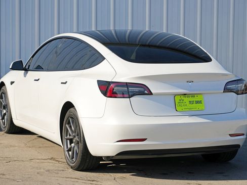 Used 2023 Tesla Model 3 Standard Range image 50